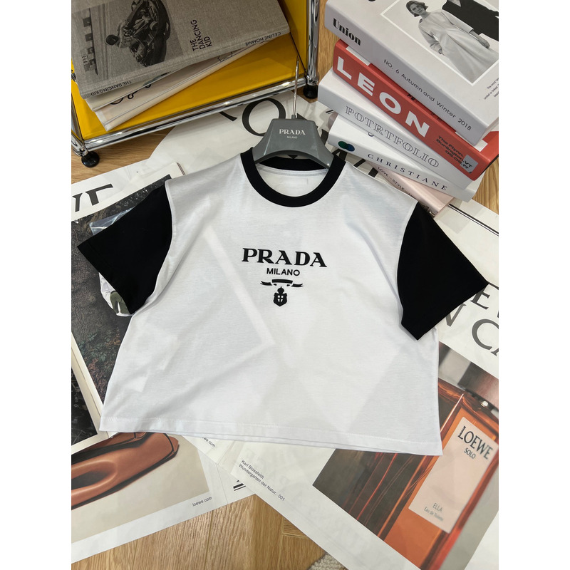 Pra*a logo-print cropped t-shirt - white