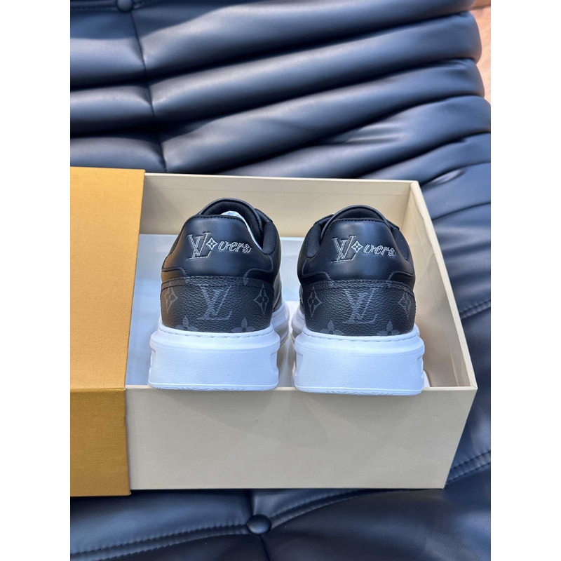 l**is V*t*n sneaker low black