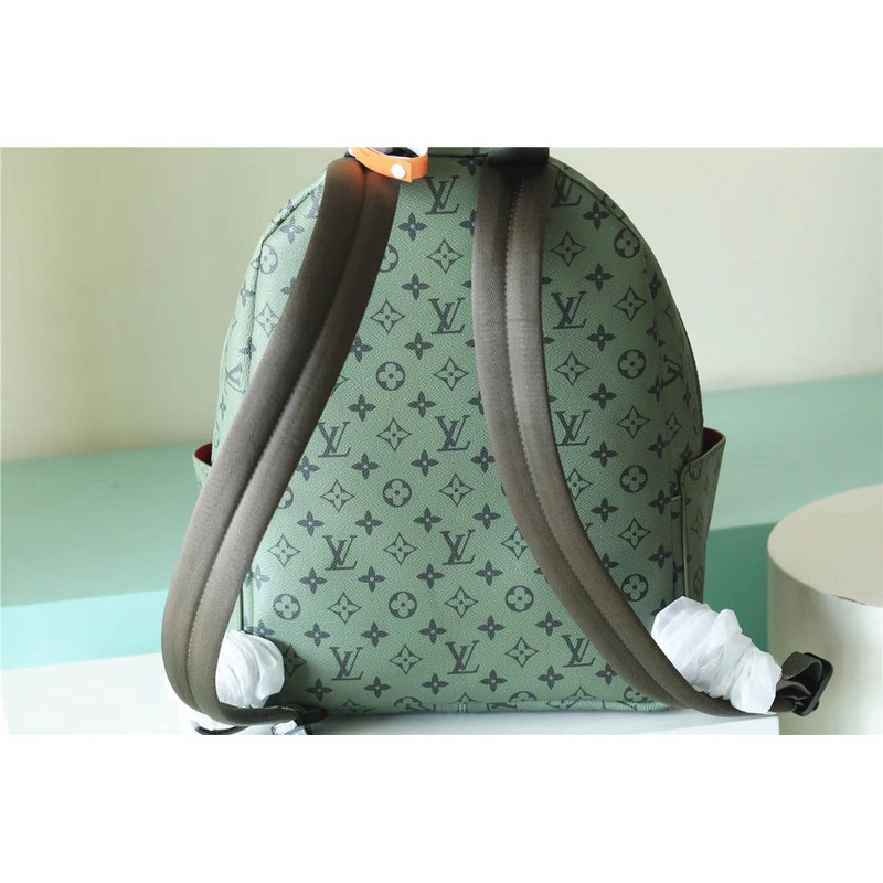 l**is V*t*n monogram discovery backpack pm khaki green/vermillion red