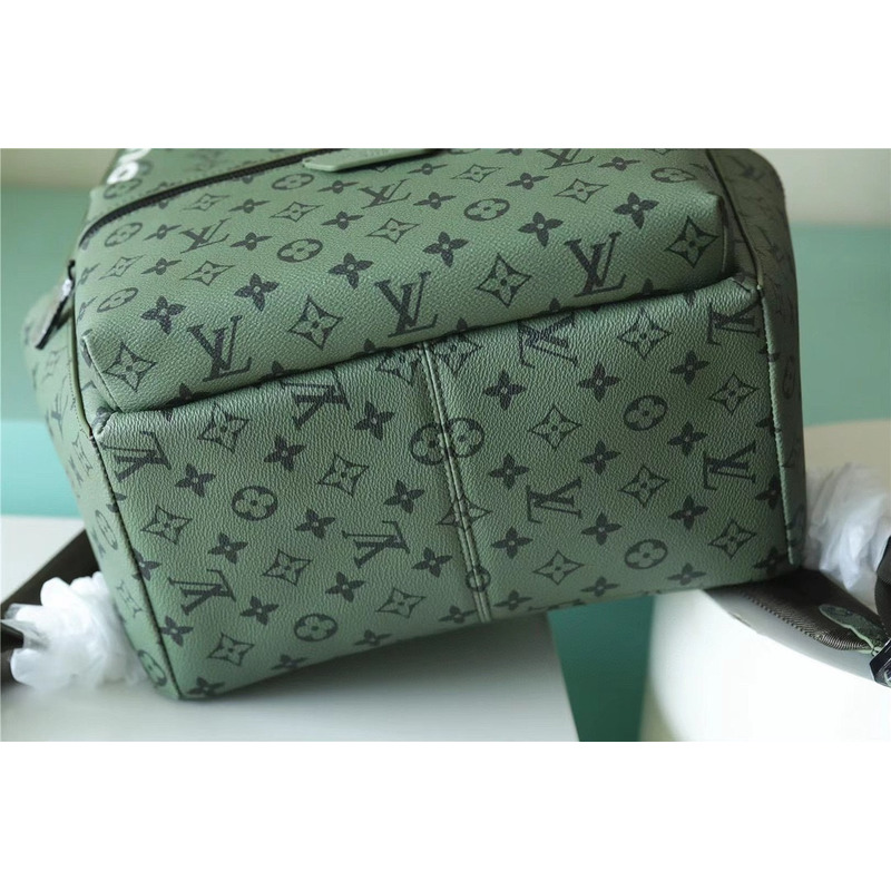 l**is V*t*n monogram discovery backpack pm khaki green/vermillion red