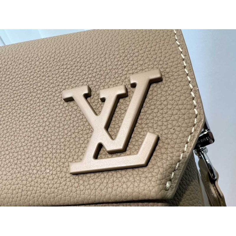l**is V*t*n fastline messenger bag cowhide beige