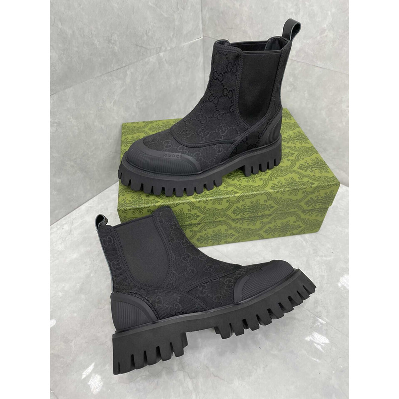 G*u*i gg canvas ankle boot black