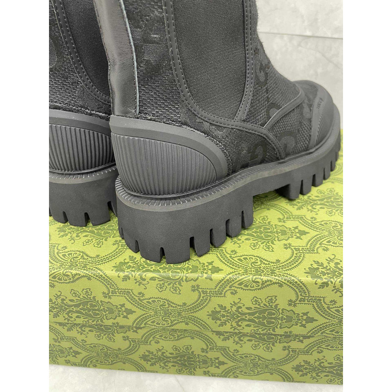 G*u*i gg canvas ankle boot black