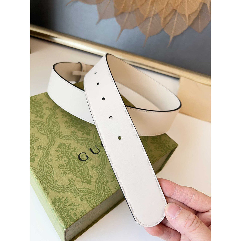 G*u*i blondie belt silver buckle 4cm white