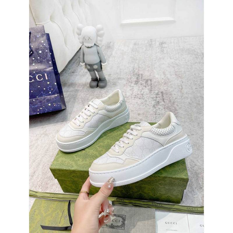 g*u*i damensneaker mit gg weißer und grauer gg S*p*e-canvas