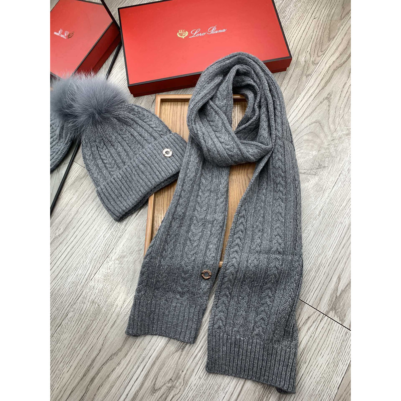Loro piana Wool Pom And Scarf Grey