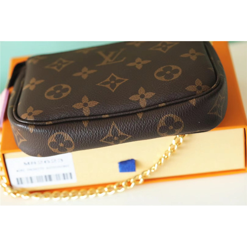 l**is V*t*n pochette accessories mini pink