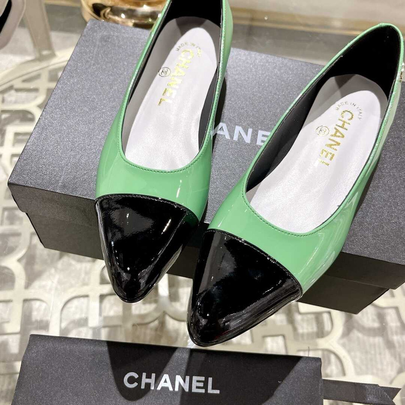 Ch*el  falts green and black