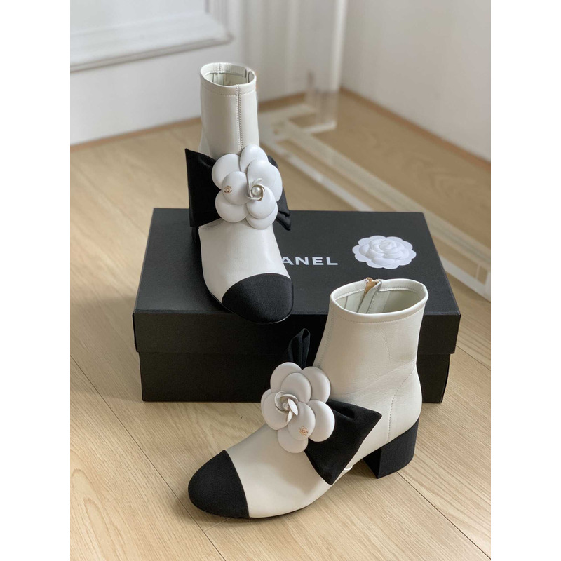 Ch*el short boots suede kidskin & grosgrain white