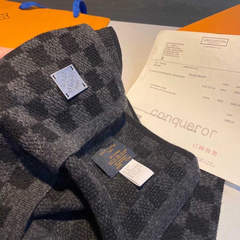 l**is V*t*n néo petit damier scarf nathracite