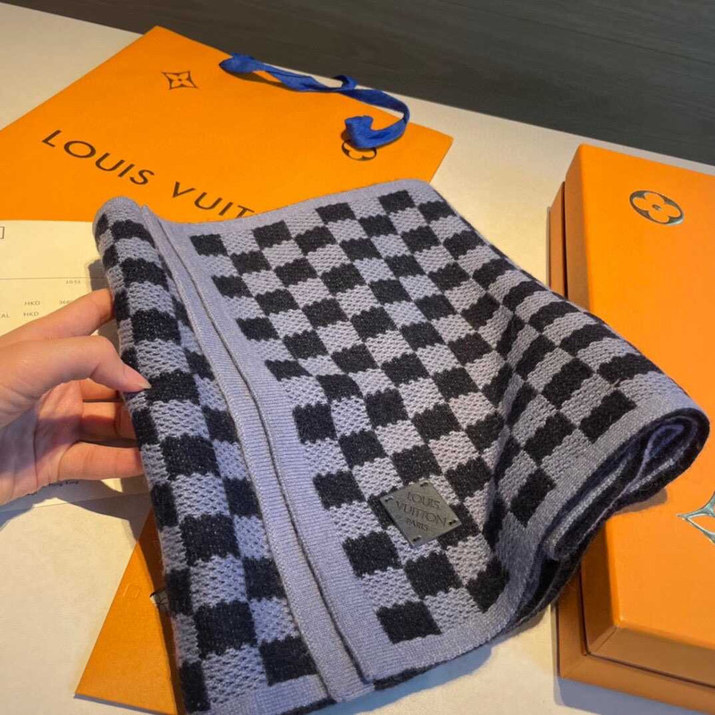 l**is V*t*n néo petit damier scarf navy