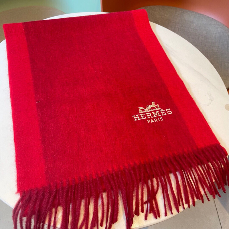 H**mes wool scarf red