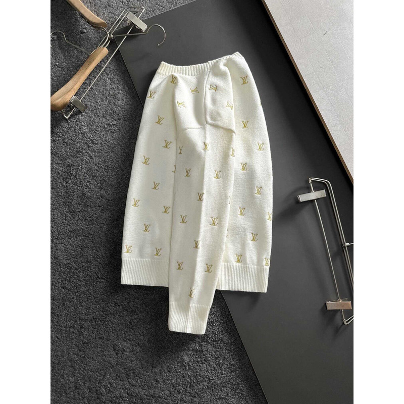 l**is V*t*n jacquard sweater white