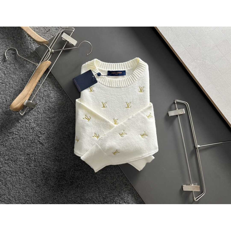 l**is V*t*n jacquard sweater white