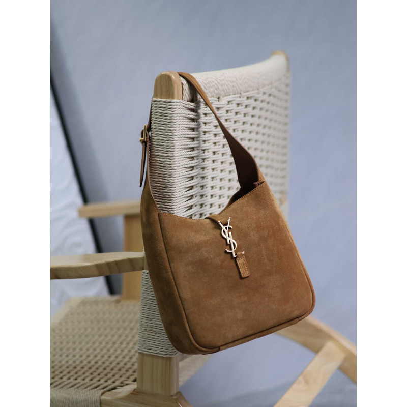 saint laurent le 5 À 7 S*pple small in suede brown caramel