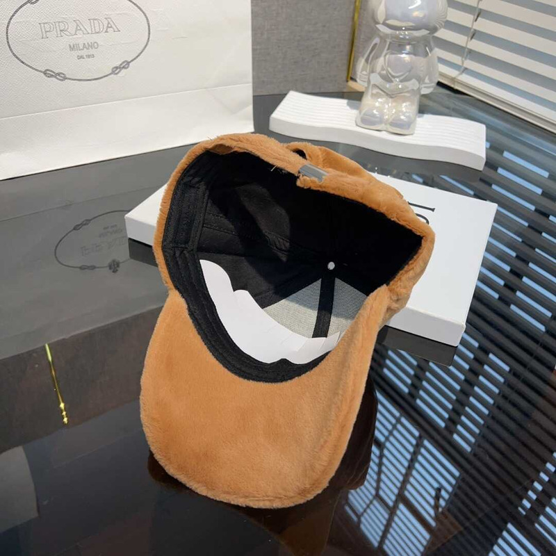 Pra*a  velvet baseball cap brown