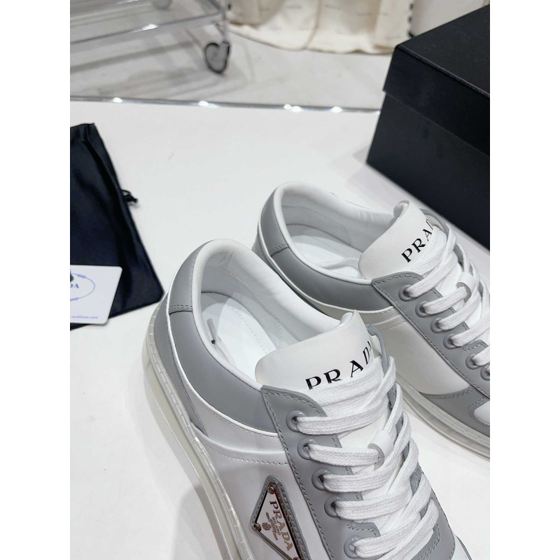 Pra*a downtown low top sneakers leather white grey