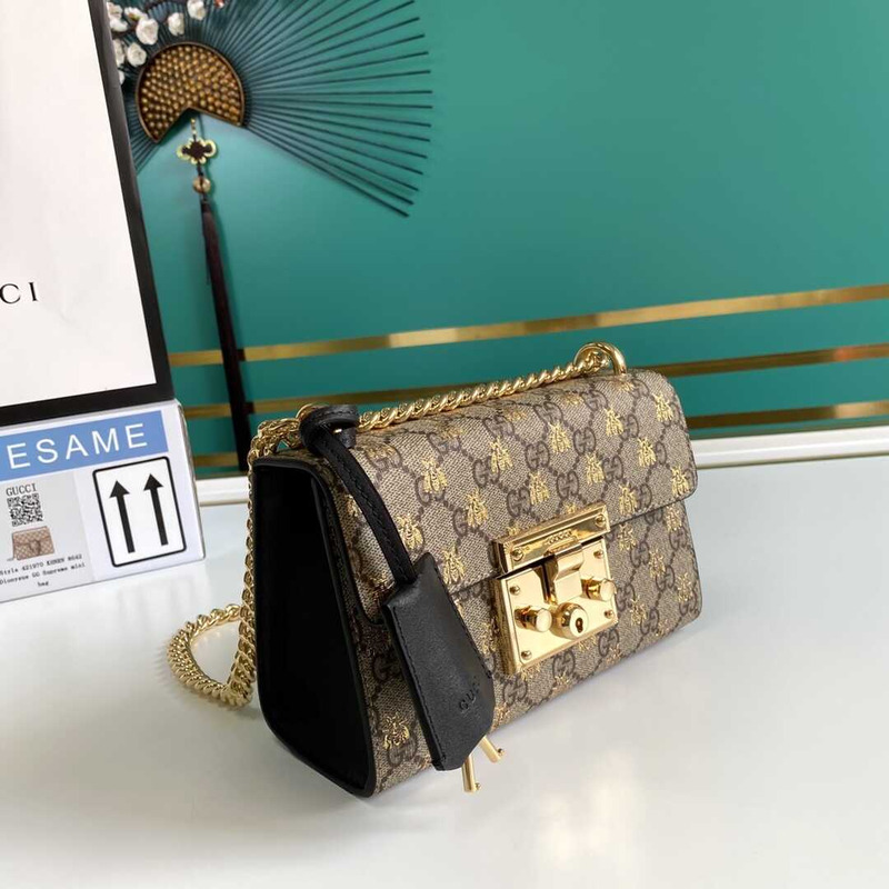 G*u*i padlock medium gg bee shoulder bag beige