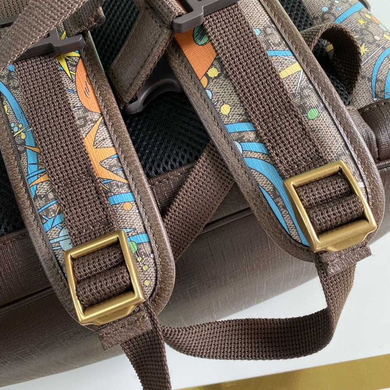G*u*i x disney limited backpack beige