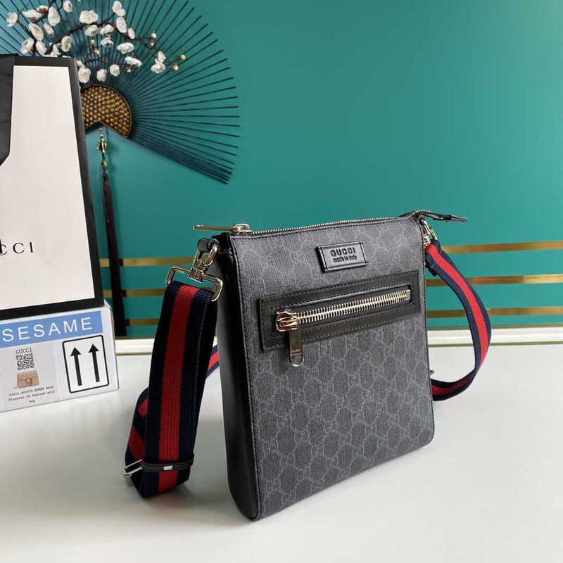 G*u*i gg small messenger bag black