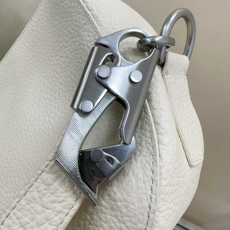 B**rry small knight shoulder bag cream
