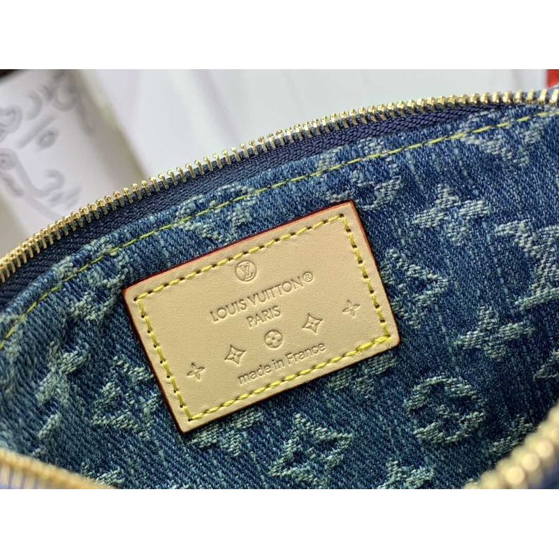 l**is V*t*n mini pochette chain bag denim blue