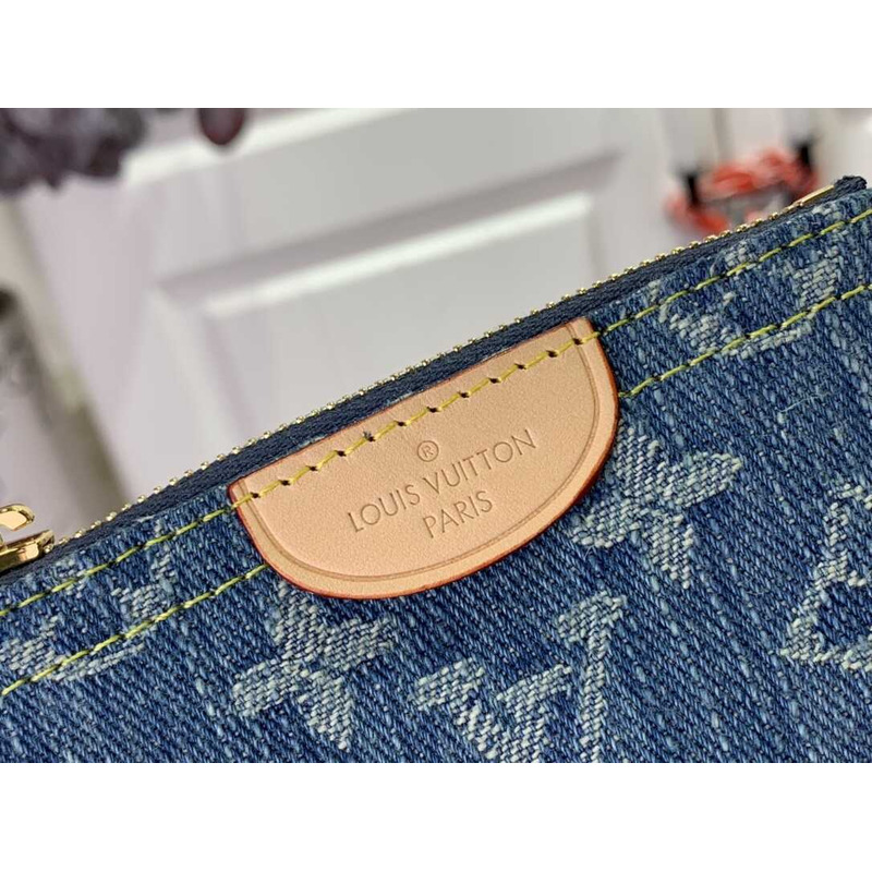 l**is V*t*n key pouch denim blue
