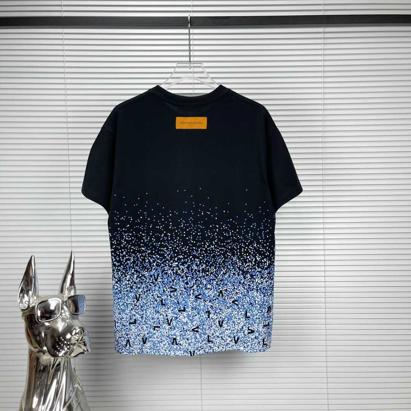 l**is V*t*n t-shirt blue and black