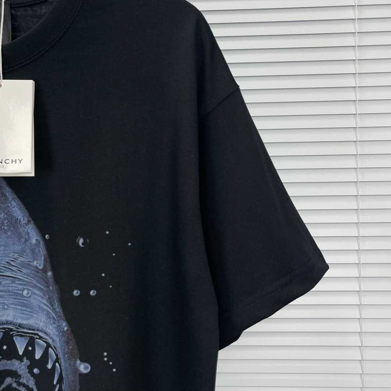 Givenchy Shark T-Shirt Black