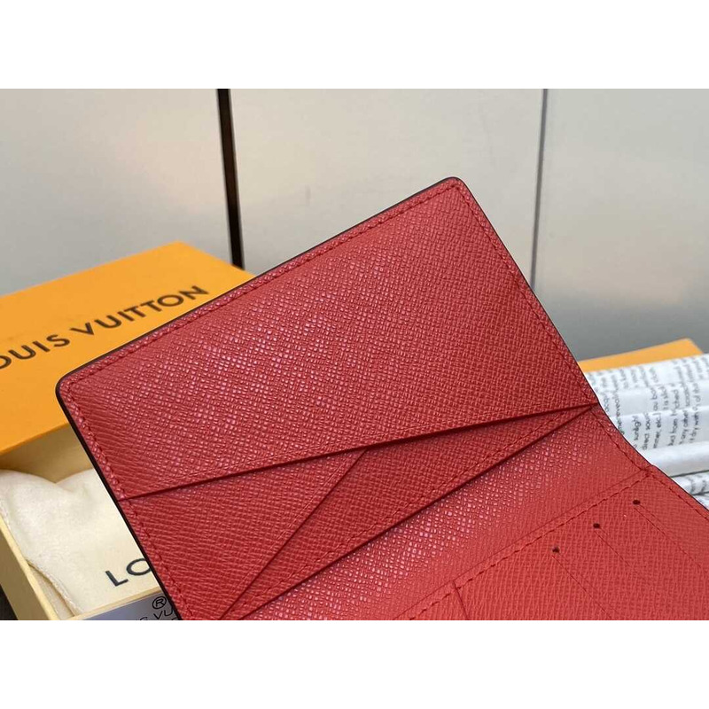 l**is V*t*n pocket organizer damier red