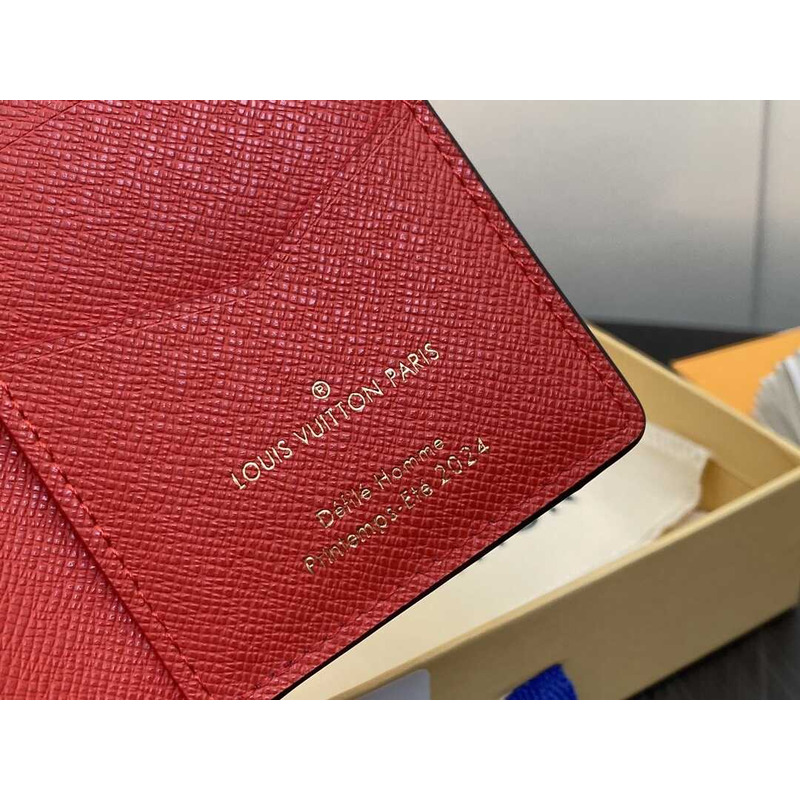 l**is V*t*n pocket organizer damier red