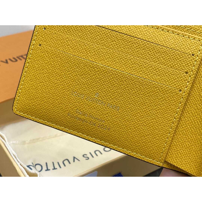 l**is V*t*n pocket organizer damier yellow