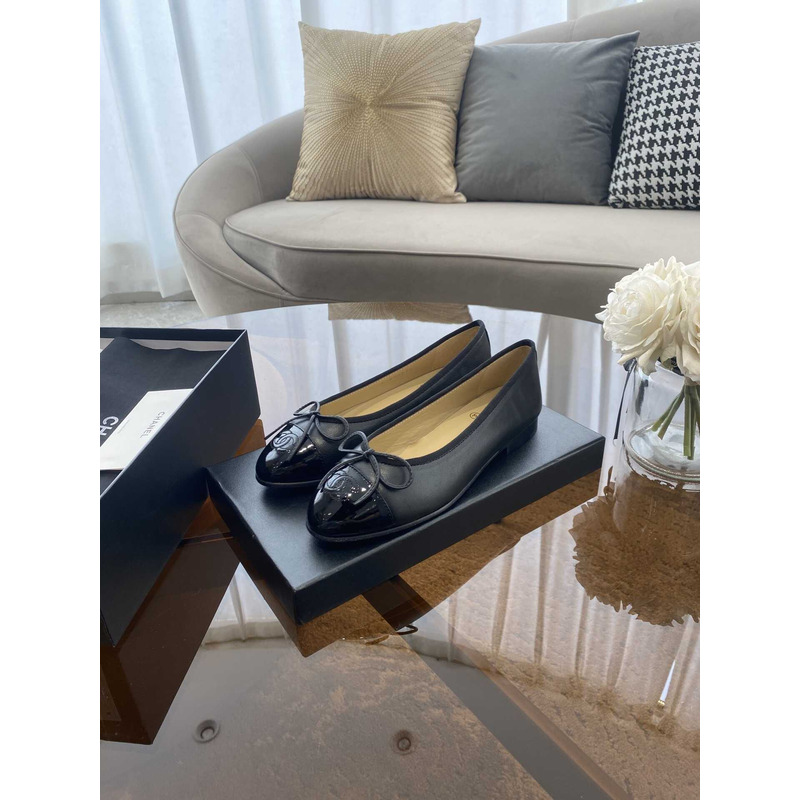 Ch*el black leather cc cap toe ballet flats