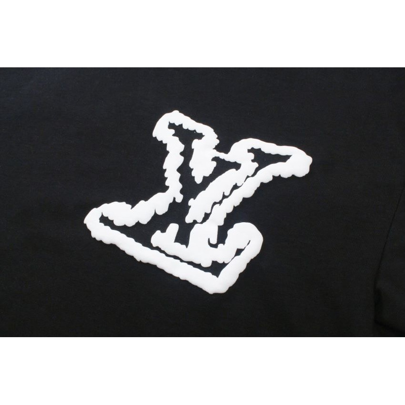 l**is V*t*n t-shirt black