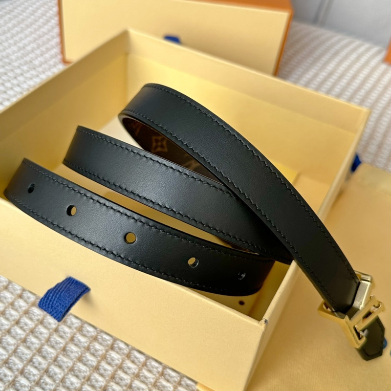 l**is V*t*n 20mm reversible belt monogram