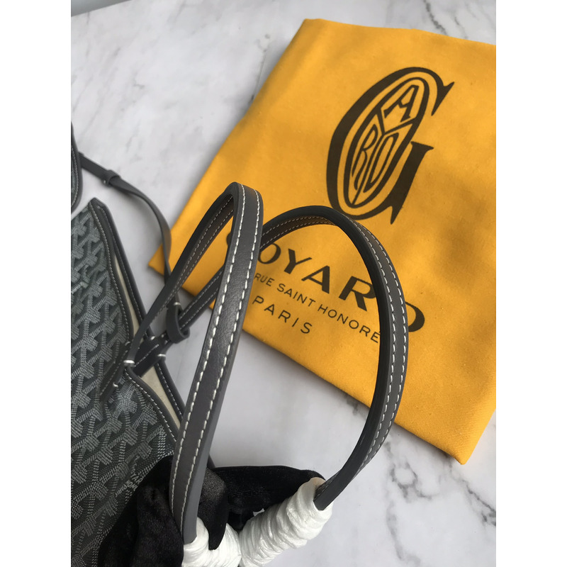 go*ard saint L**is pm bag grey