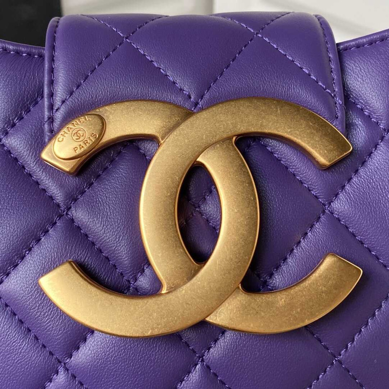 Ch*el small messenger bag lambskin & gold-tone metal purple