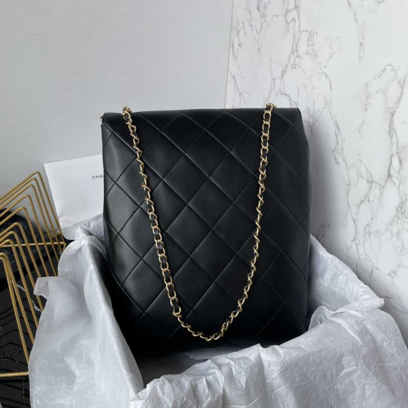 Ch*el maxi hobo bag calfskin black