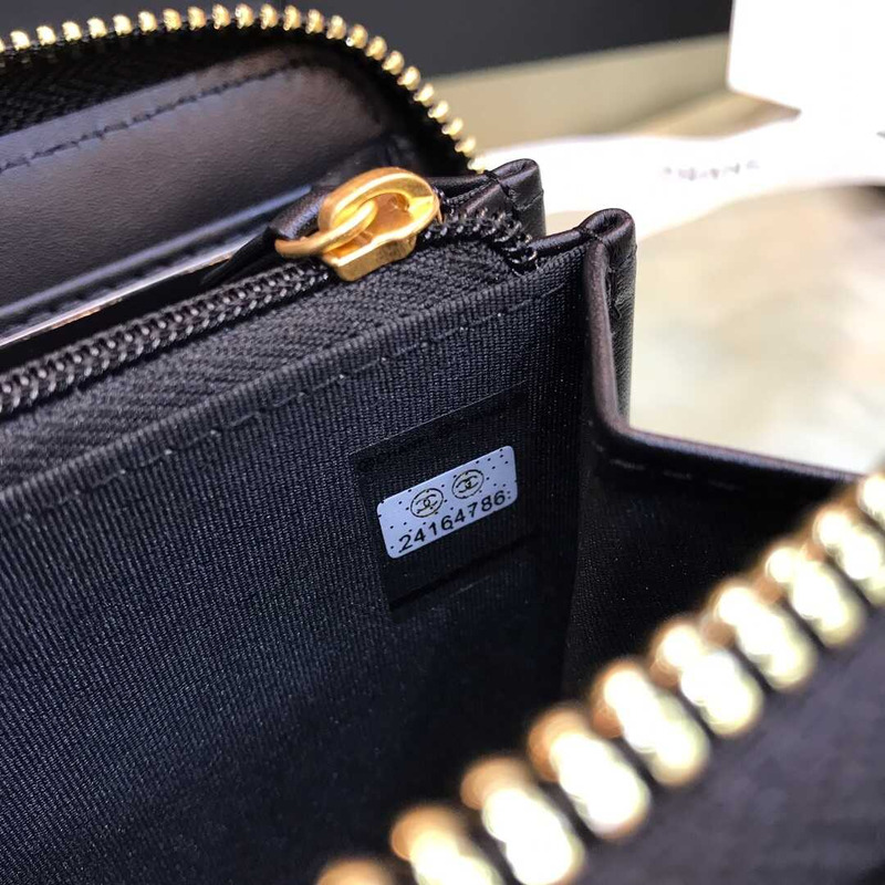 Ch*el boy Ch*el round long wallet cavair black
