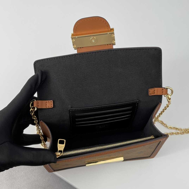 l**is V*t*n dauphine chain wallet reverse monogram bag