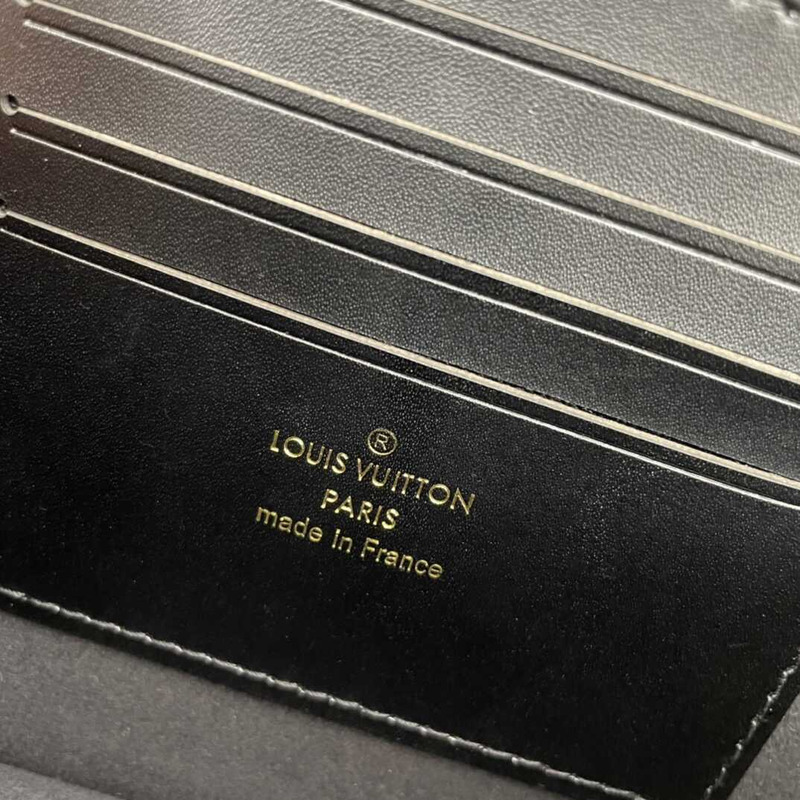 l**is V*t*n dauphine chain wallet reverse monogram bag