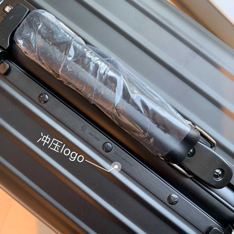 Rimowa Metallic Classic Cabin Luggage Black