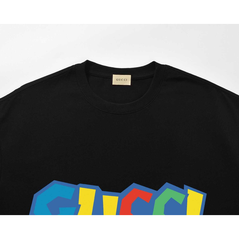 G*u*i logo printed t-shirt in black