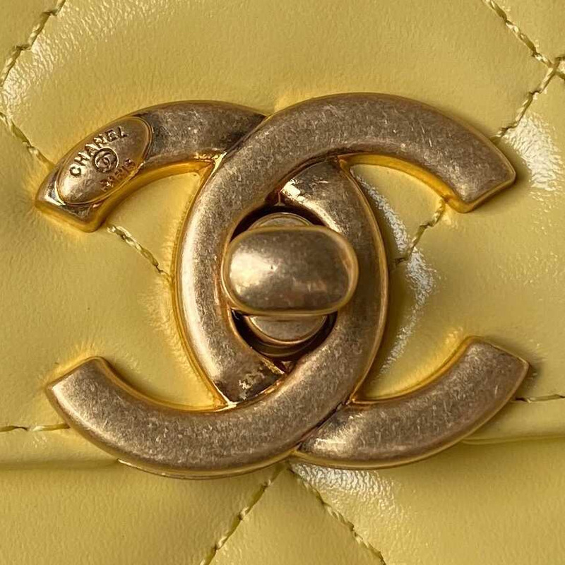 Ch*el classic flap bag in yellow