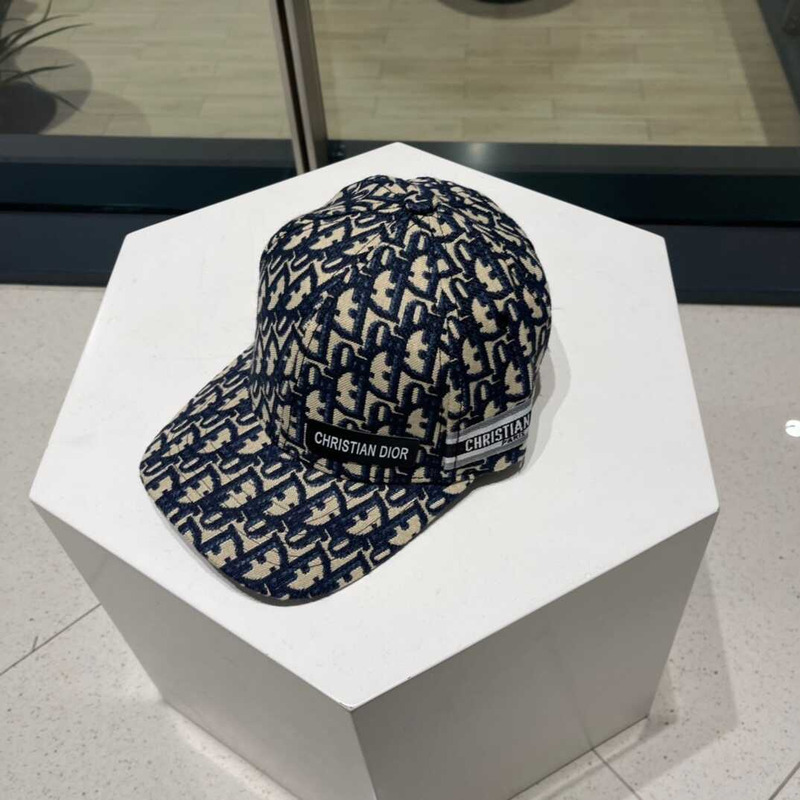 D*or baseball cap in black