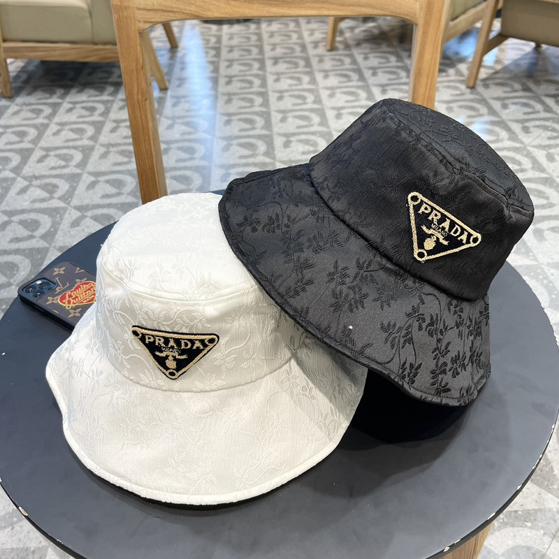 Pra*a bucket hat black
