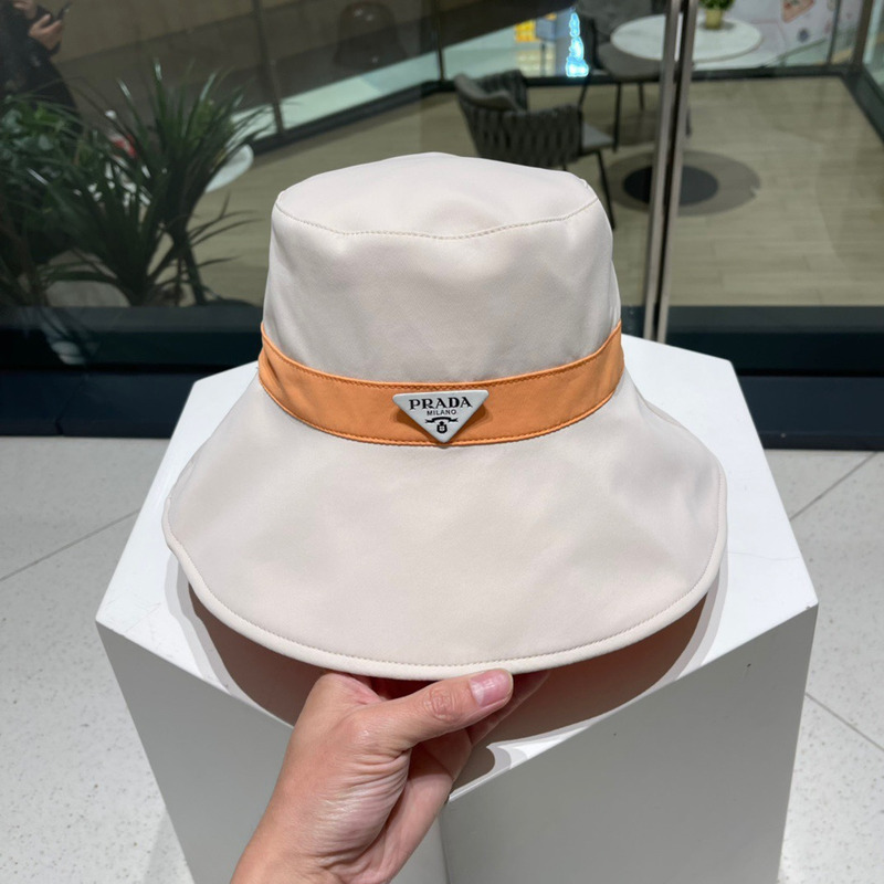 Pra*a bucket hat orange