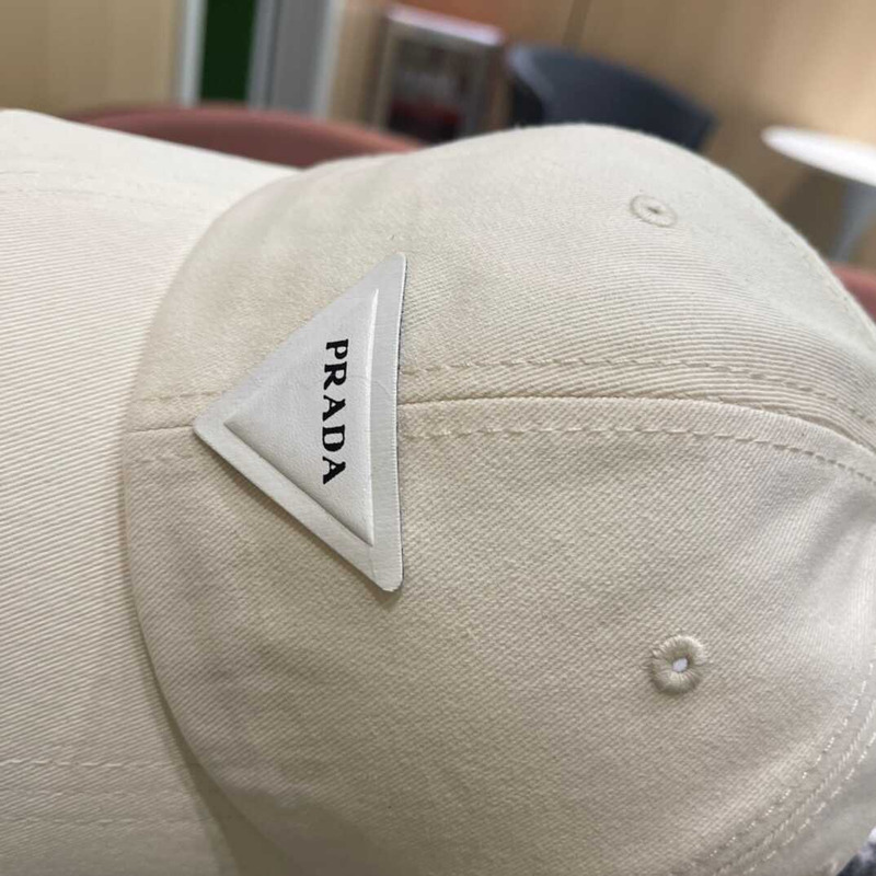 Pra*a  re-nylon baseball cap in white and brown