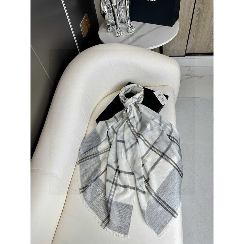 Ch*el cashmere scarf grey