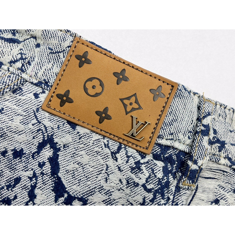 l**is V*t*n carpenter denim shorts